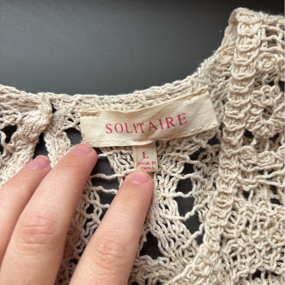 Solitaire Crochet Puff Sleeve Blouse- Large - Picture 9 of 9